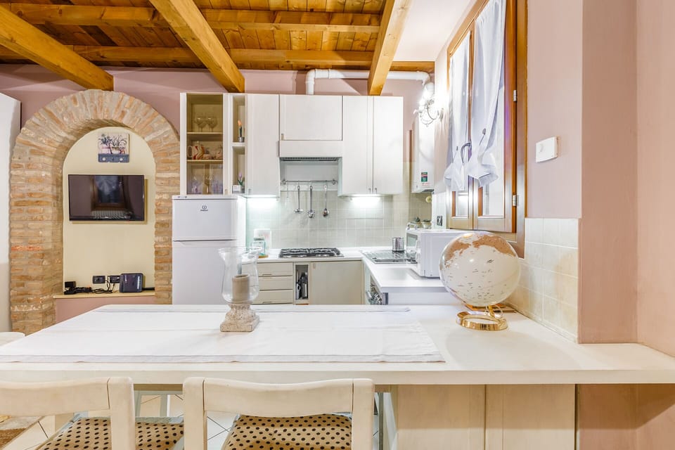 Tavolo cucina in legno