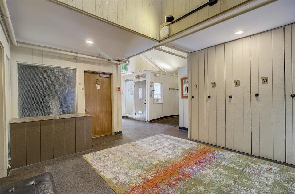 Main entrance to Hellgate and Ski Lockers