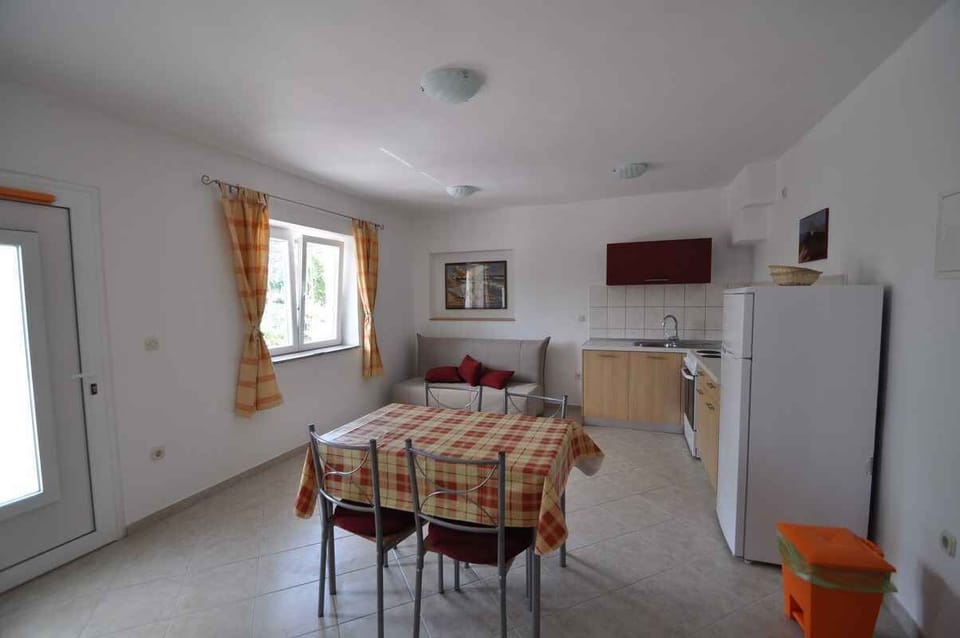 living/bedroom