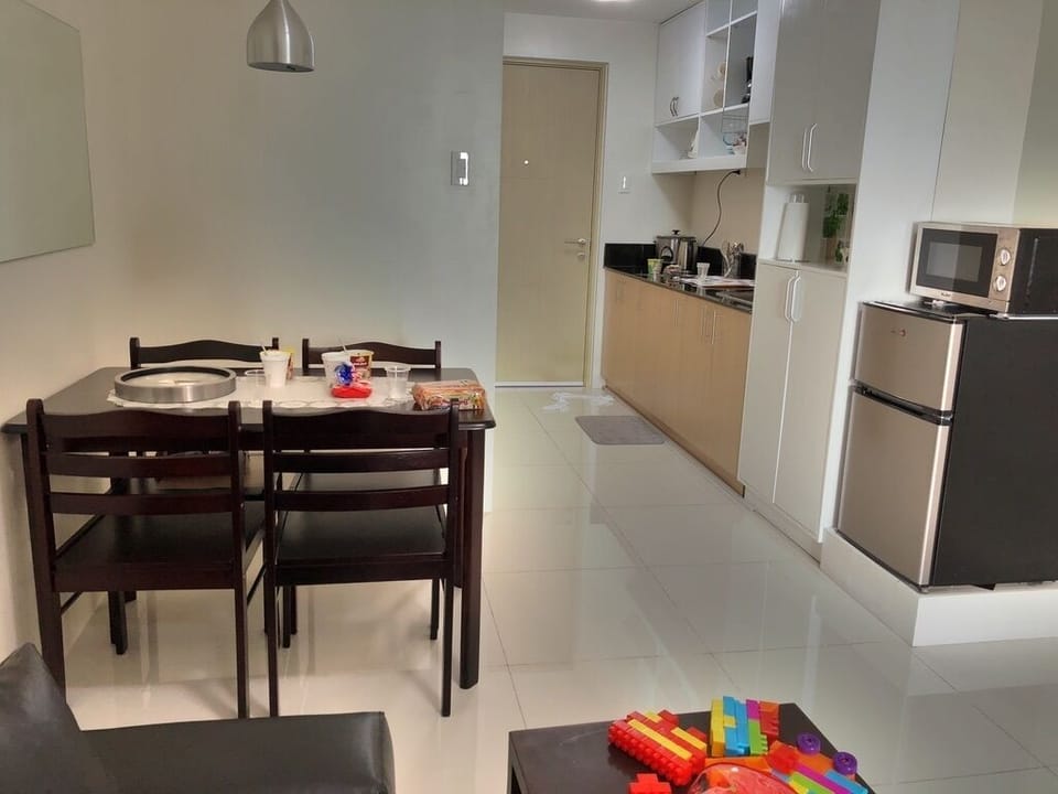 Lake View Condo at Wind Residences