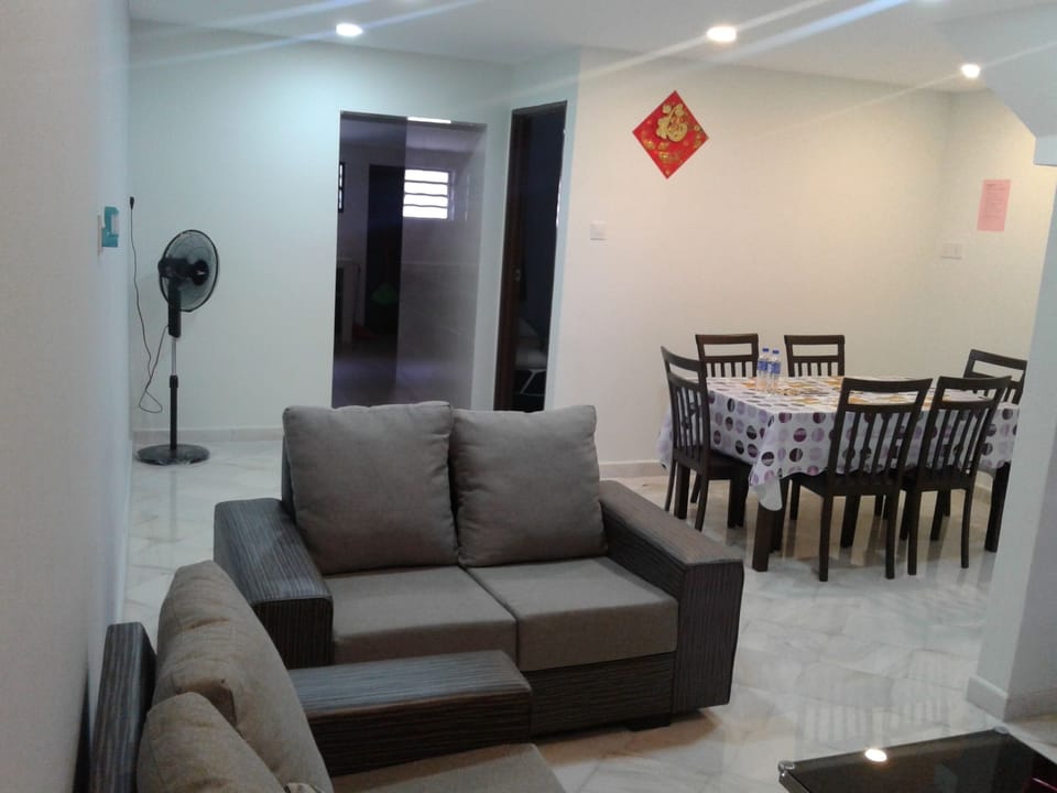 Weis Ipoh Homestay  comfy and cozy house