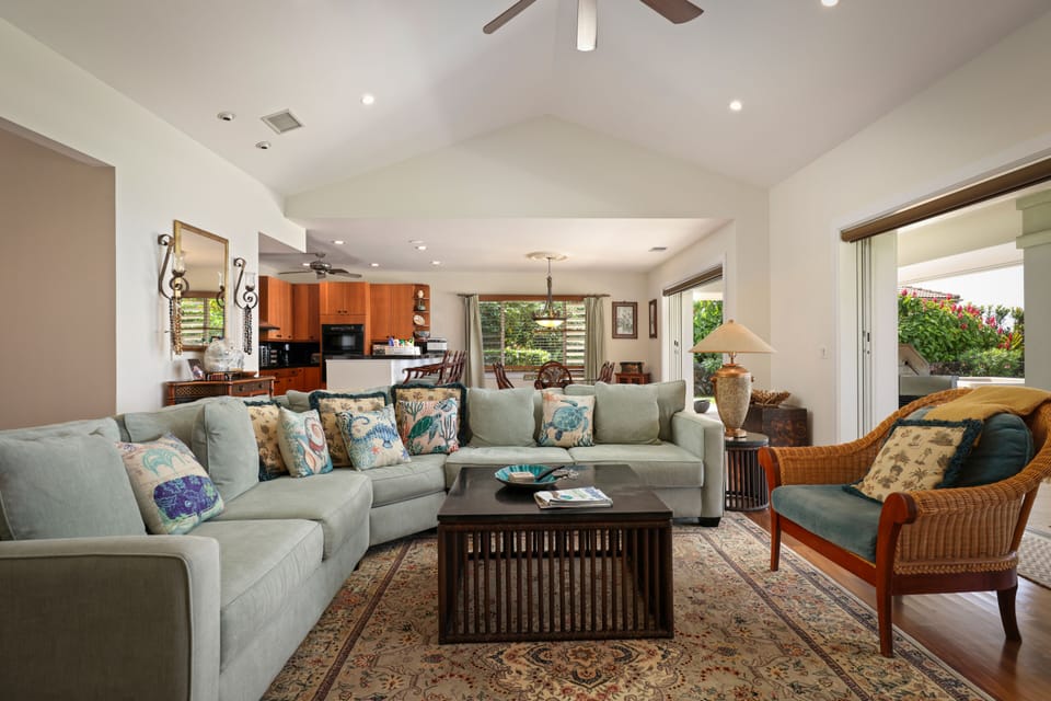 Comfortable living room space 