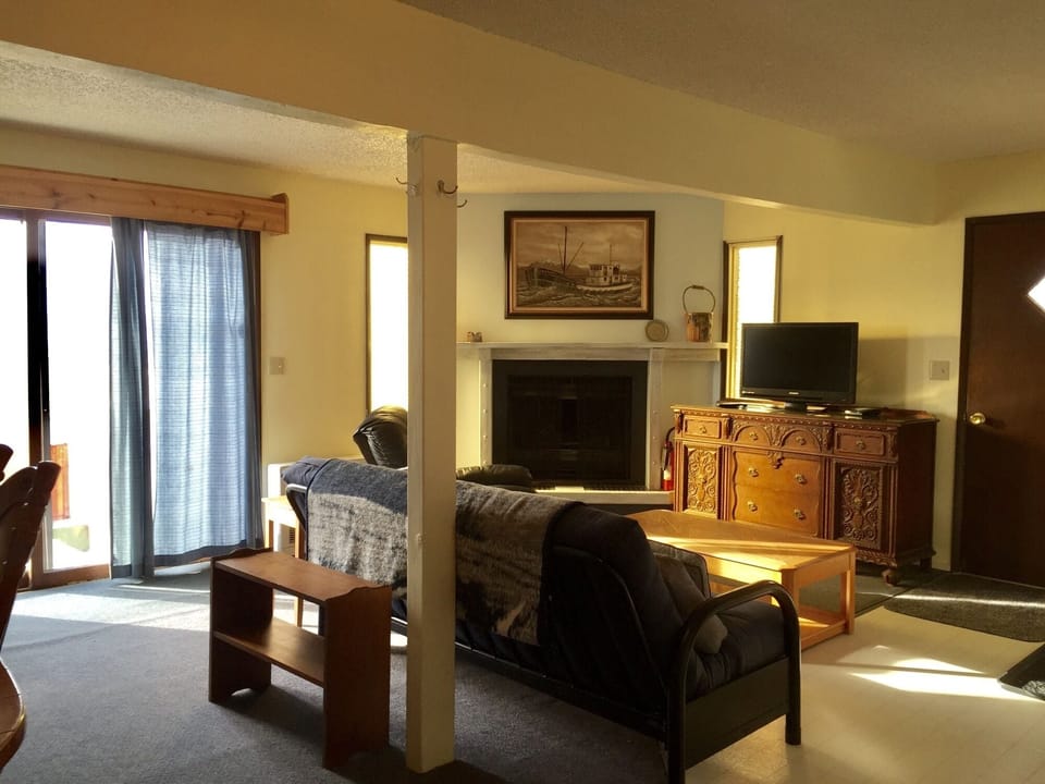 Living20Area