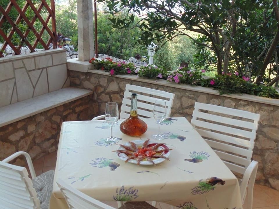 Terrace 2