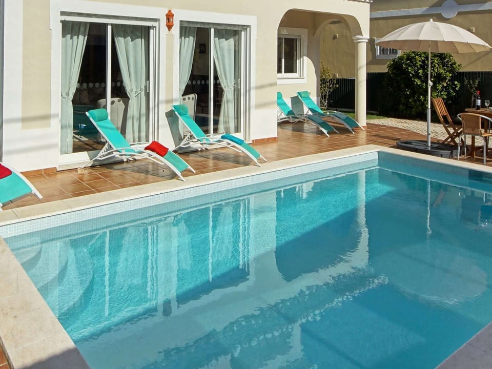 Holiday Home Swimming Pool