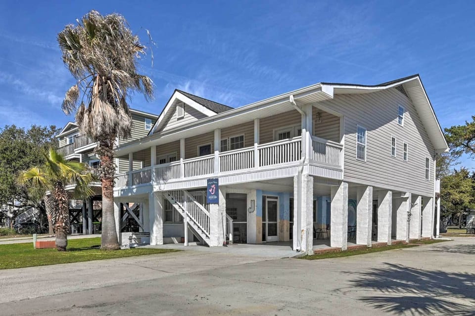 Murrells Inlet Vacation Rental | 4BR | 4BA | Upstairs Unit | 2,500 Sq Ft