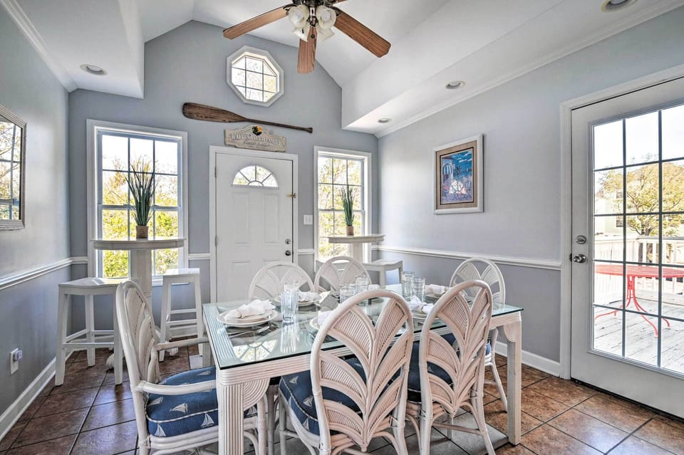 Dining Space | Dishware/Flatware