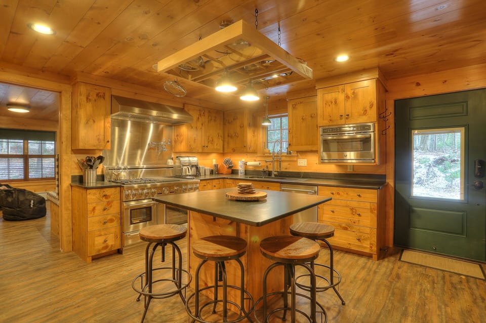 Fully Equipped Commercial Kitchen