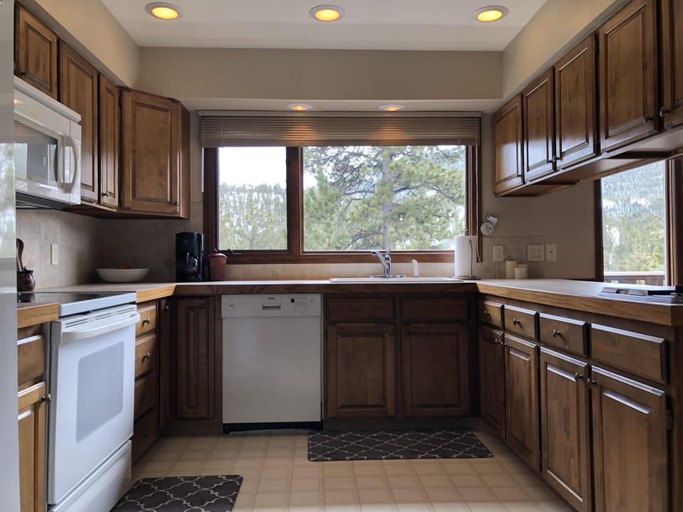 Kitchen with everything you will need