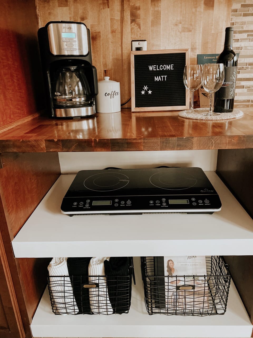 The Cottage is furnished with  latest model of the Duxtop Induction burners.