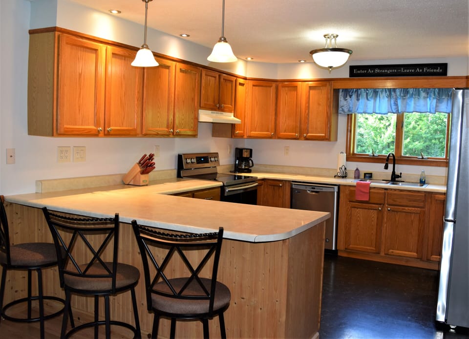 Great relaxing cooking and eating area