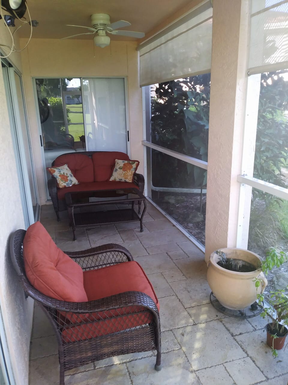 Lanai
