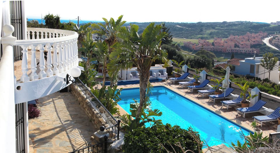 The perfect location with family suites and separate apartment. 