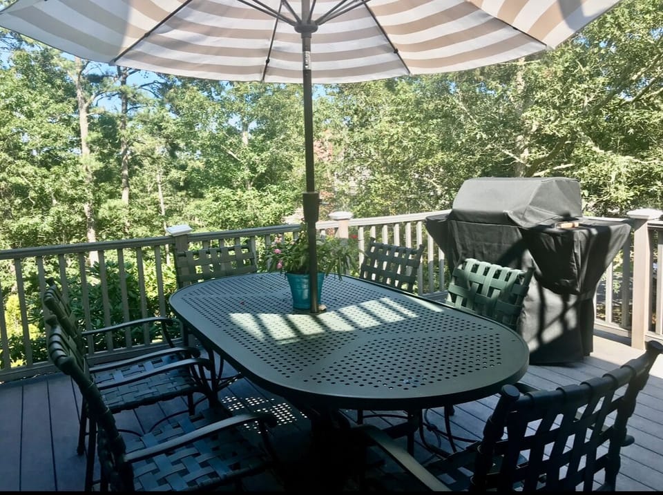 Deck with grill