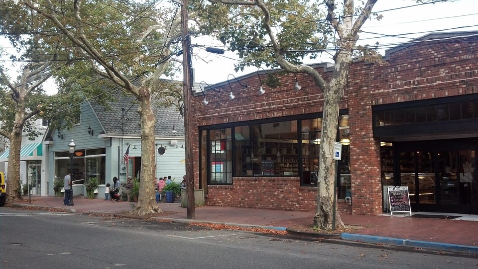 Lone Lane Mattituck, a few miles away
