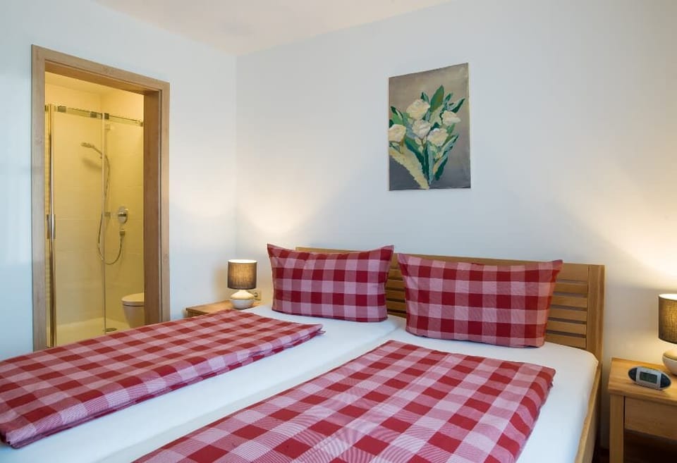 80qm Familienferienwohnung mit drei seperaten Schlafzimmern - Frühstückskorb inkl. Apartment in Bavaria