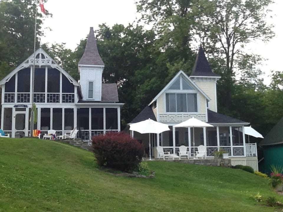 The Family Cottage is next to our cottage.