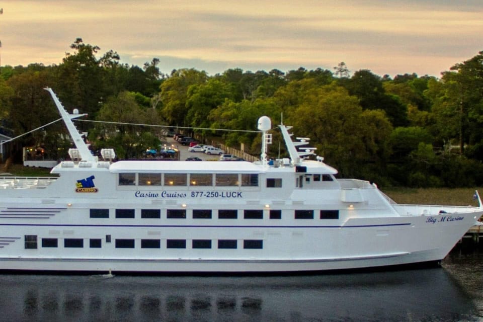 Big "M" Casino Boat in Little River