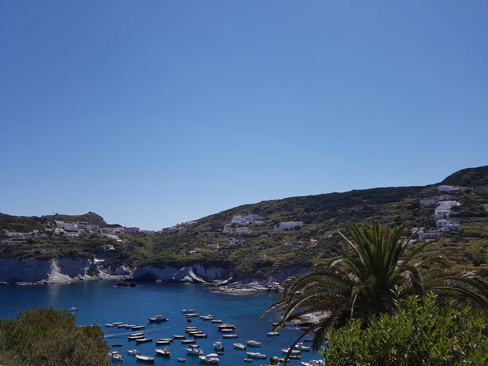 The house on the sea Ponza  House in Le Forna