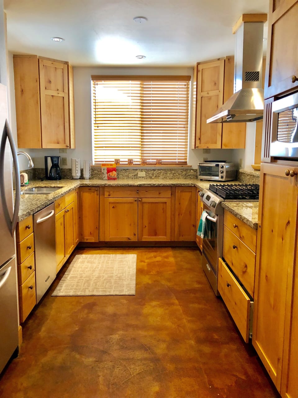 A Beautiful kitchen....