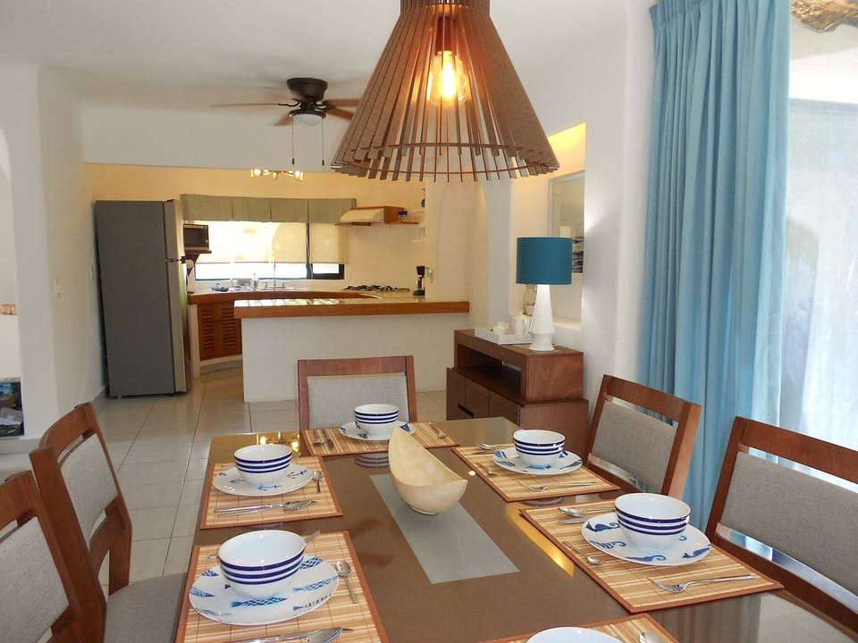  Espacious dining room and kitchen.