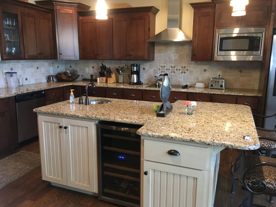 Kitchen, all stainless