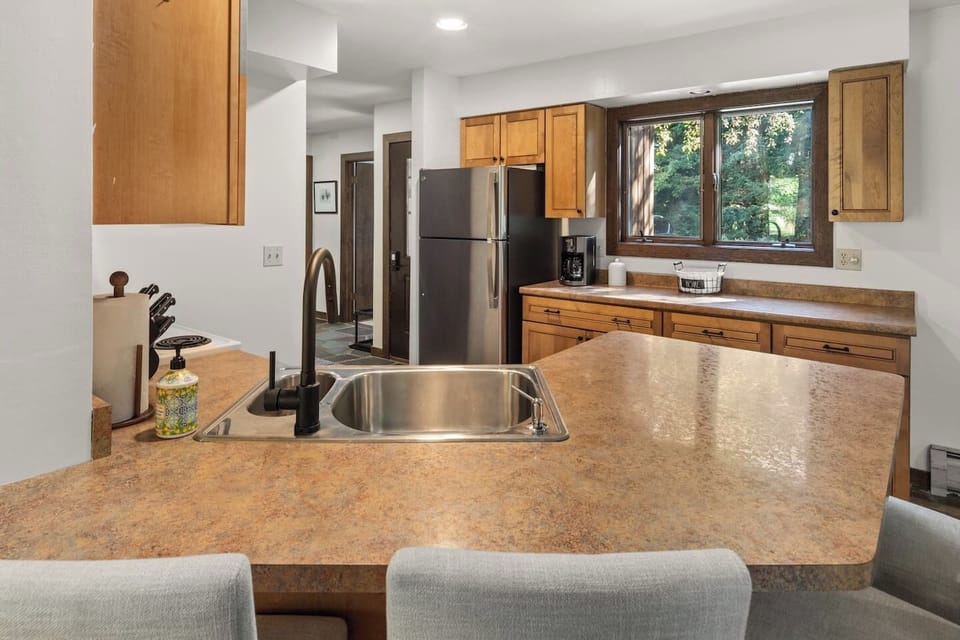 Spacious Kitchen