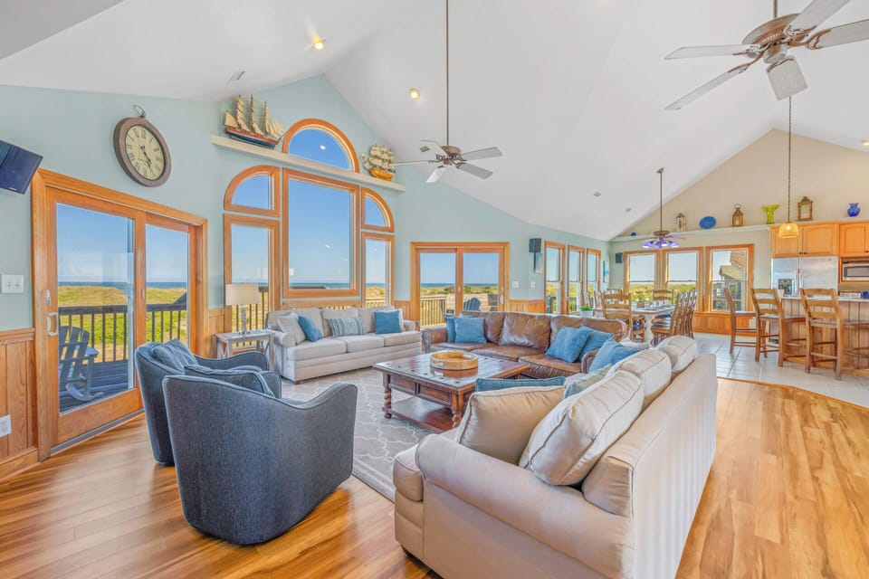 Surf or Sound Realty - 80 - Forever Waves - Great Room -3
