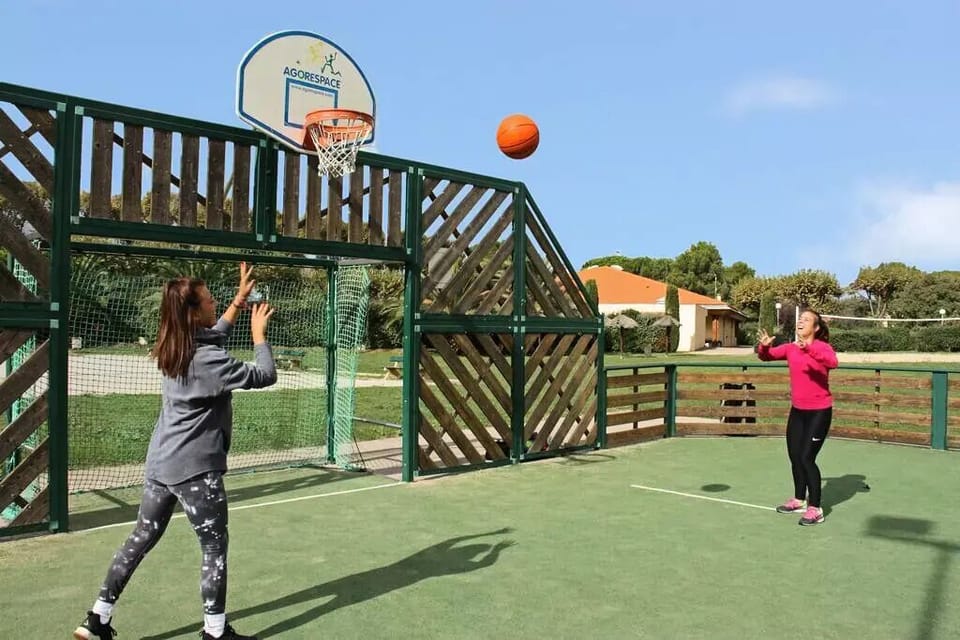 Sport court