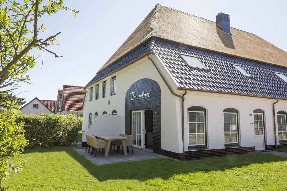 Holiday Home Exterior [summer]