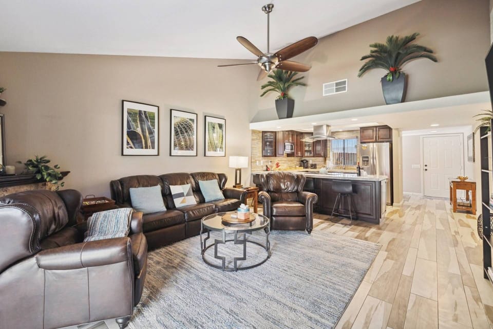 The high ceilings and ceiling fans are great!