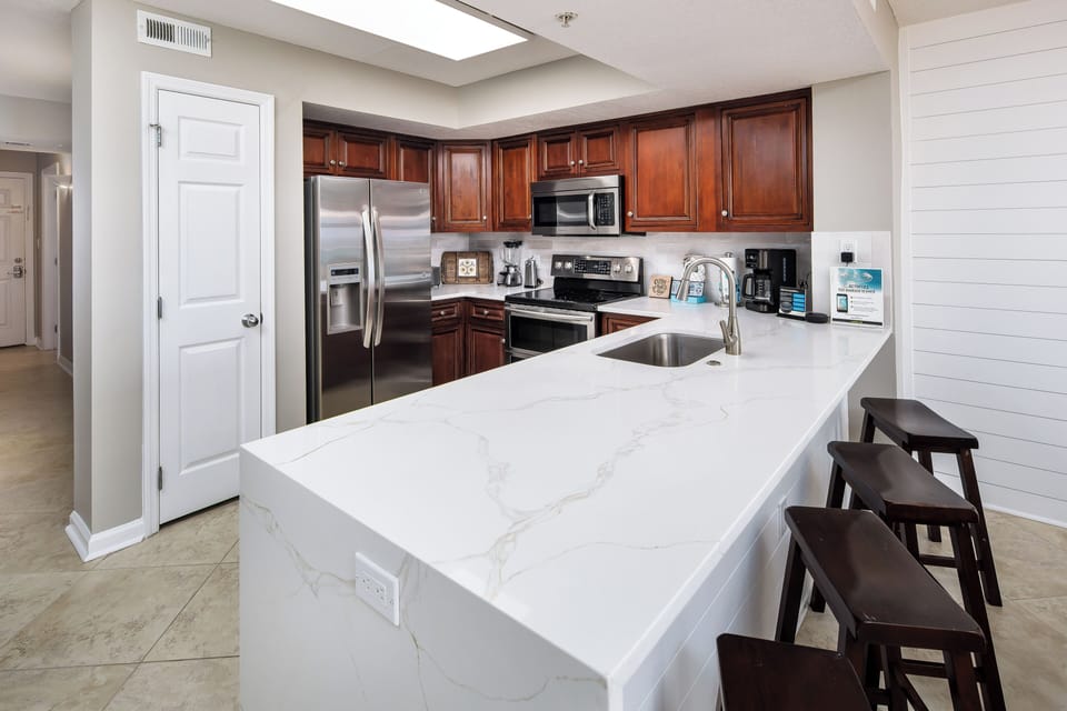 UPGRADES in 315 kitchen make it top-notch! - Include the fully equipped kitchen to gather your favorite snacks or make a large family feast.  This kitchen has it all!