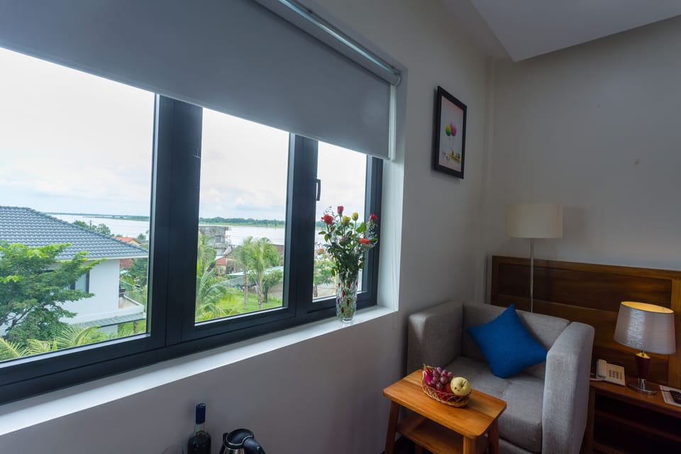 King Suite Pool View - Nature Retreat