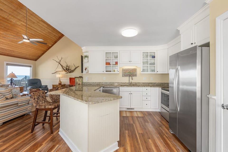 8-web-or-mls-chadwick-visuals-3905-ocean-drive-9
