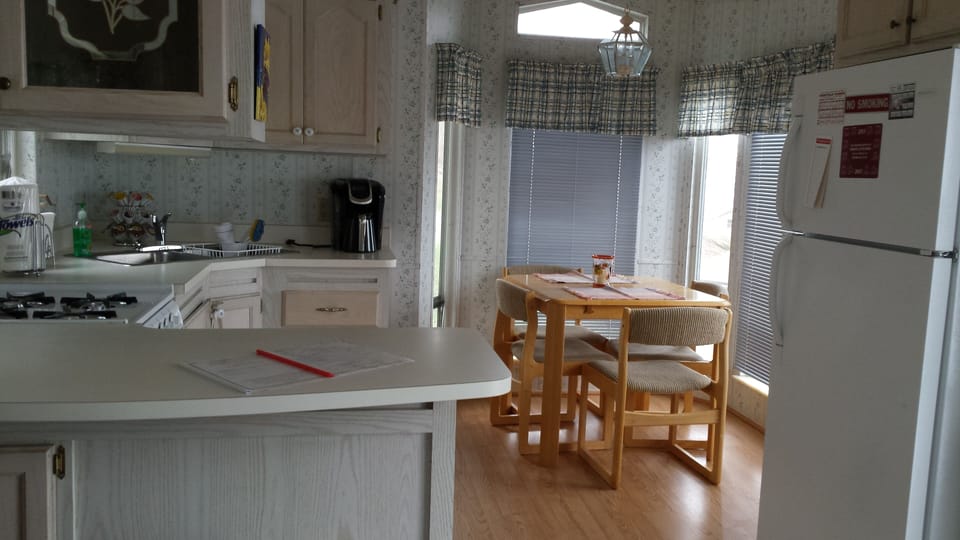 Kitchen and Dinning Area