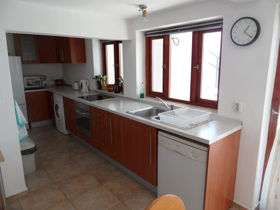 The stylish contemporary kitchen