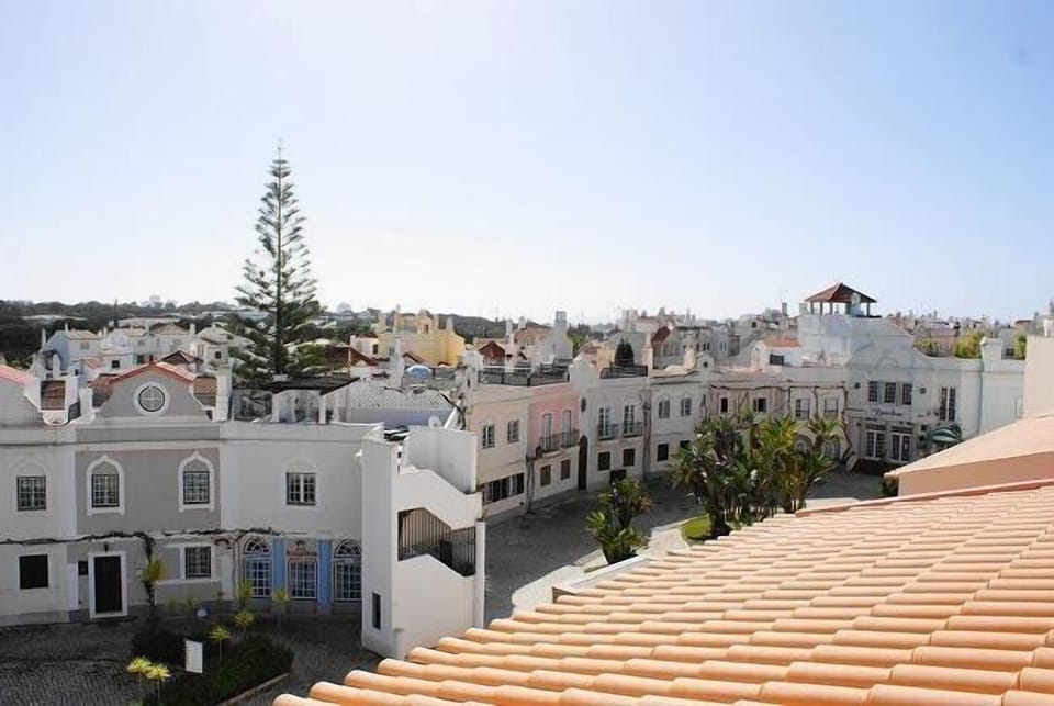 VIEW FROM ROOFTOP