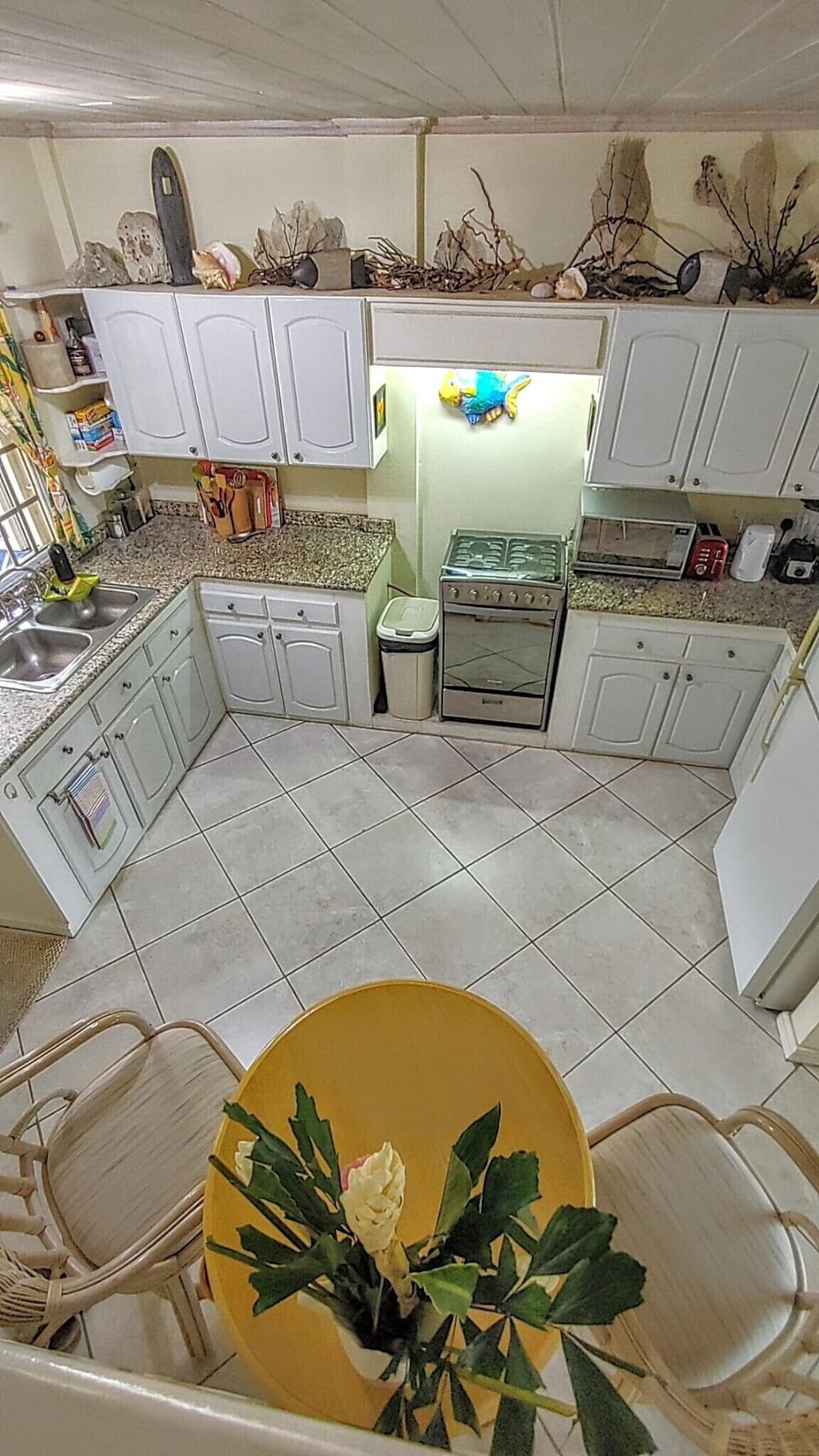 Well equipped kitchen.