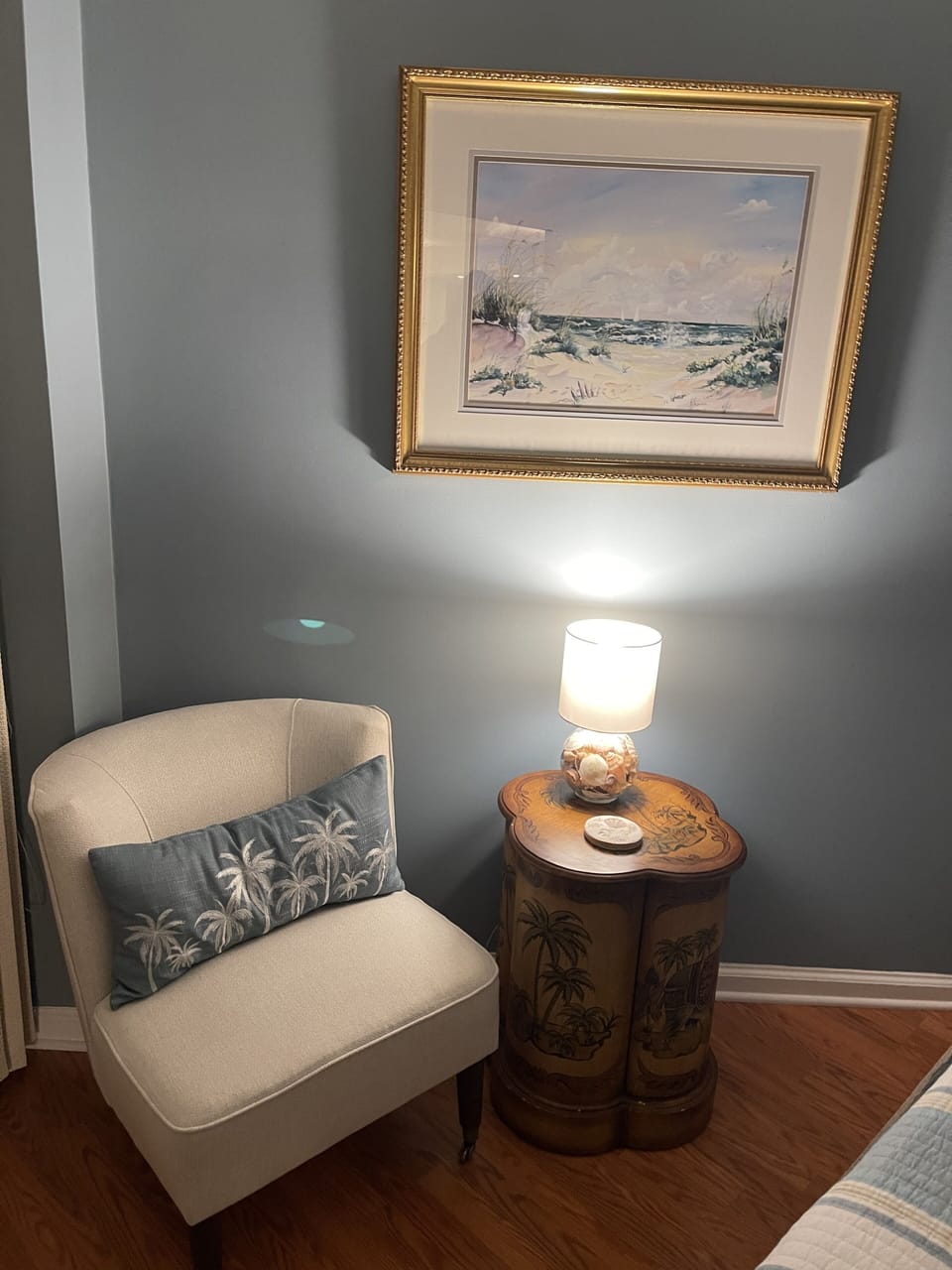 Sitting area in twin bedroom