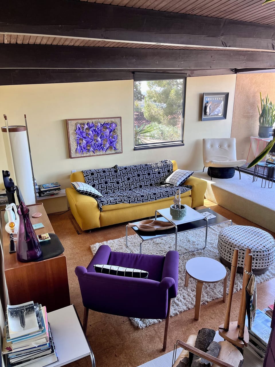 living room 