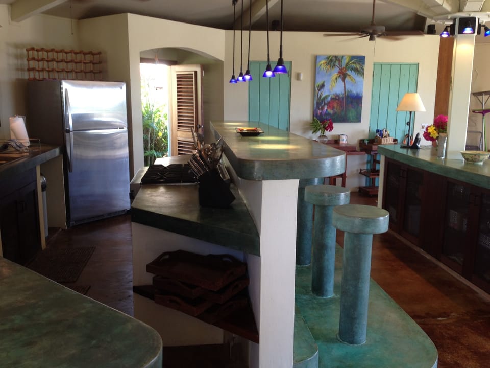 Central Bohio - bar & kitchen