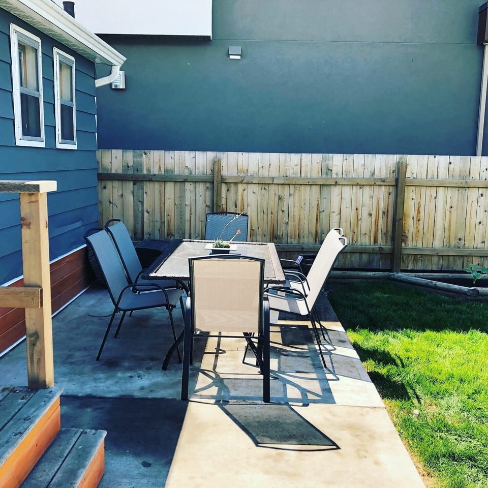 Outdoor dining area