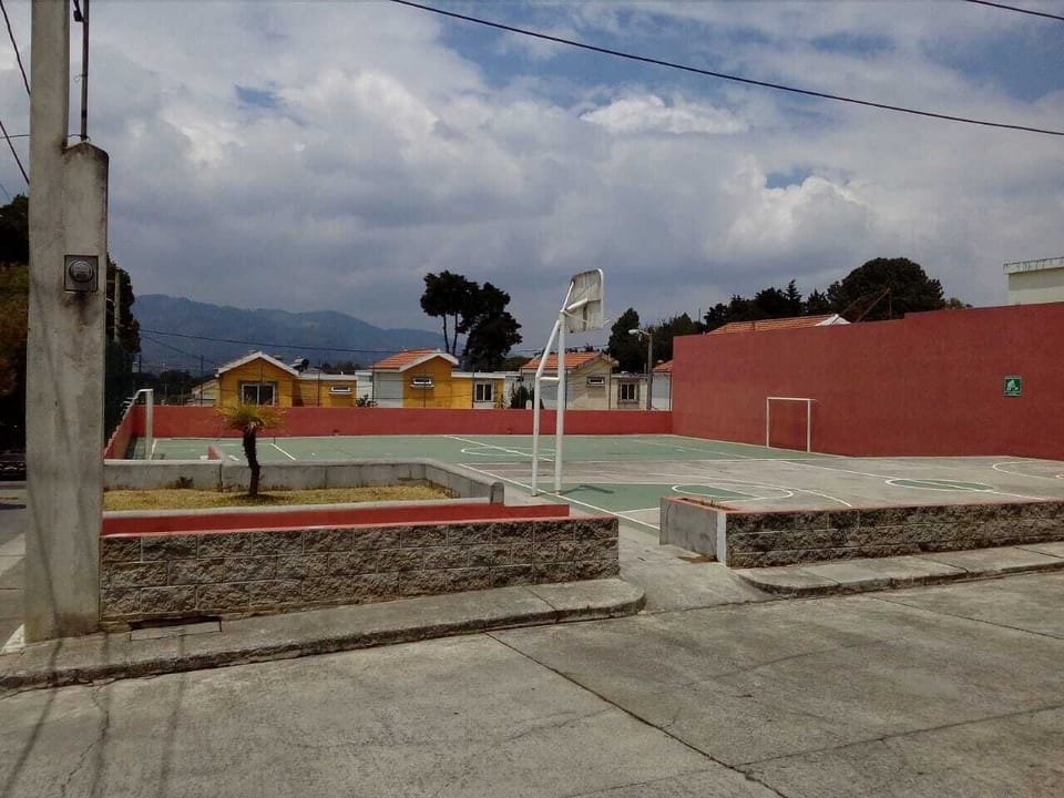 Sport court