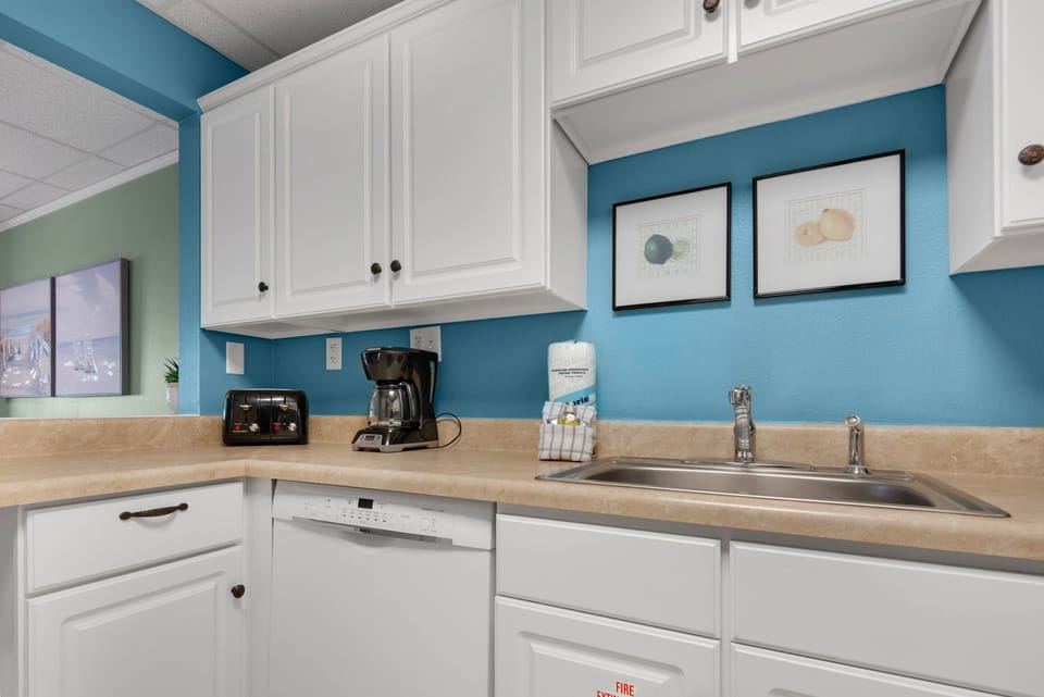 Kitchen with plenty of counter space