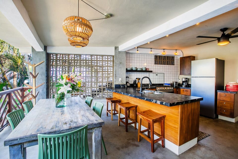 2nd floor open air kitchen/dining room