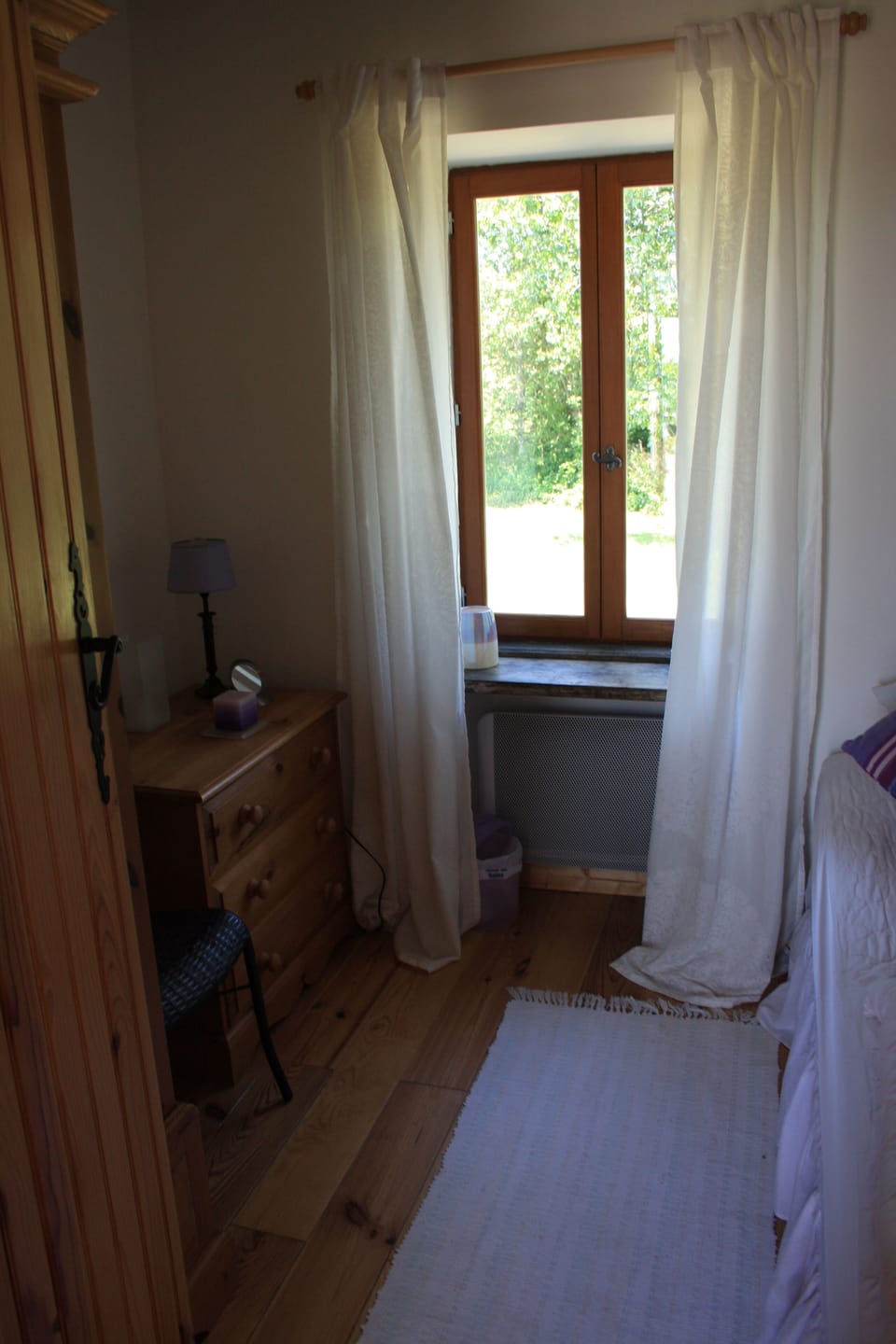 Bedroom 3 on the ground floor - single bed and storage.
