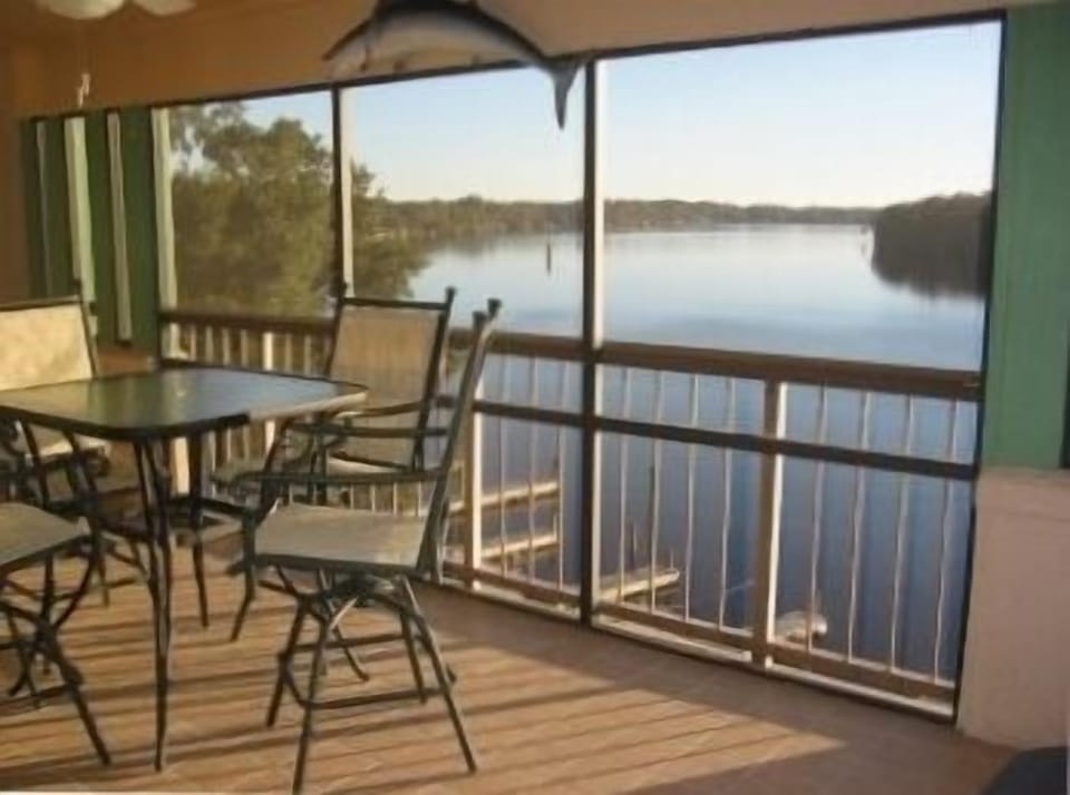 Great Views of the St. Johns River from the porch/balcony