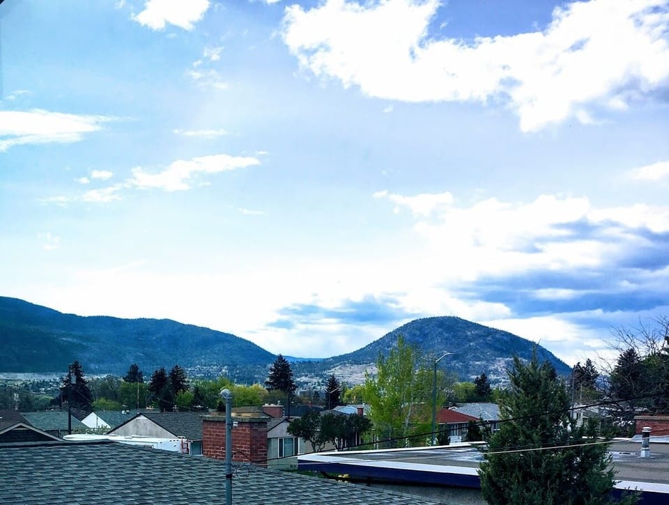 mountain view from queen suite