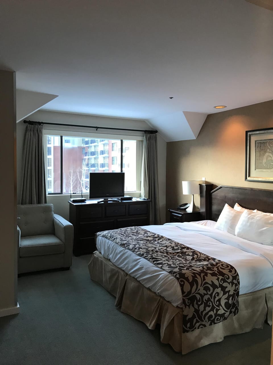 Master Bedroom (upstairs)