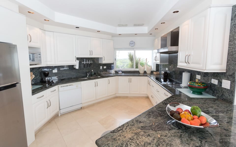 Fully equipped kitchen